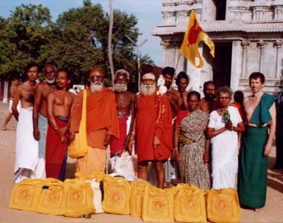 Pada Yatra pilgrims set out from Vattappalai