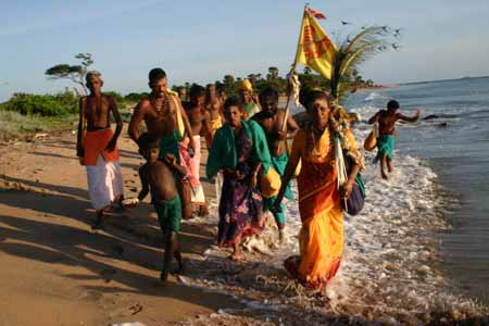 Karai Yathirai, Nilaveli
